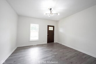 426 N Bradley Ave in Indianapolis, IN - Building Photo - Building Photo