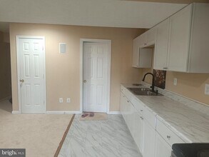 5159 Race Pointe Pl in Woodbridge, VA - Building Photo - Building Photo