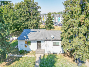 202 E Henley St in Moscow, ID - Building Photo - Building Photo