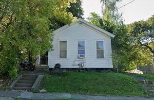 114 S Carbon St in Syracuse, NY - Building Photo