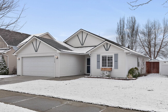 property at 1920 N Cavalier Rd