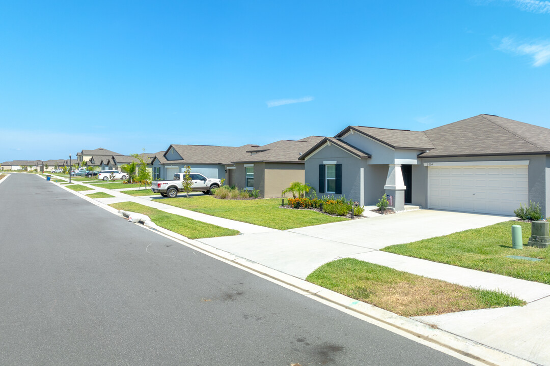 Wind Meadows South in Bartow, FL - Building Photo