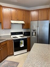 2340 Huntington Station Ct in Alexandria, VA - Foto de edificio - Building Photo