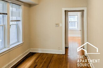 2206 W Foster Ave in Chicago, IL - Building Photo - Building Photo