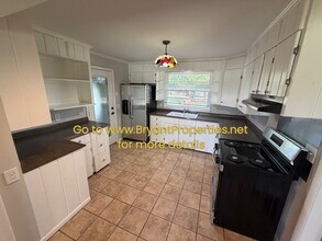 720 Robert Burns Dr in Nashville, TN - Building Photo - Building Photo