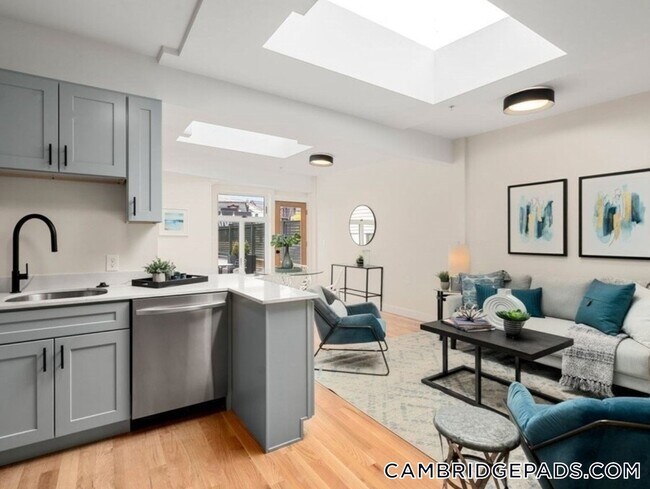 202 Elm St in Cambridge, MA - Foto de edificio - Building Photo
