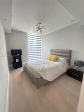 1000 99th St, Unit 5 in Bay Harbor Islands, FL - Building Photo - Building Photo