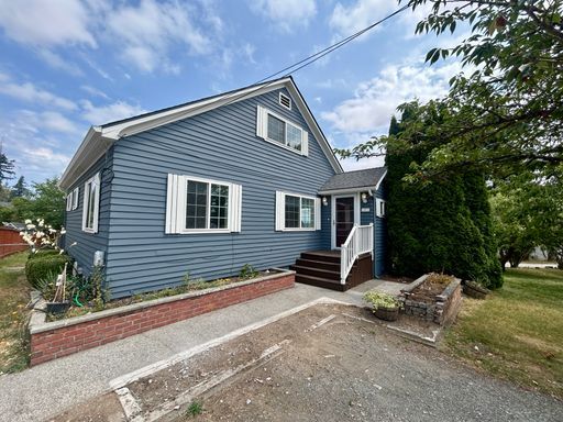 property at 1817 Leland Dr