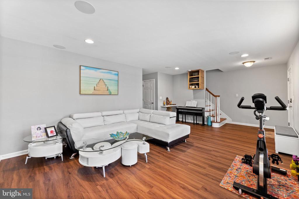 29 Mountie Ln in Chesterfield, NJ - Building Photo