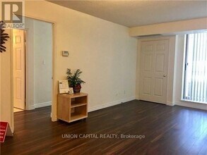 35 Empress Ave in Toronto, ON - Building Photo - Building Photo