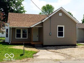 153 N Vaught St in Franklin, IN - Building Photo