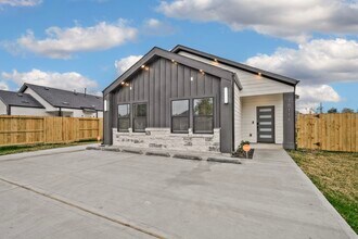 7811 Sandra St in Houston, TX - Building Photo - Building Photo