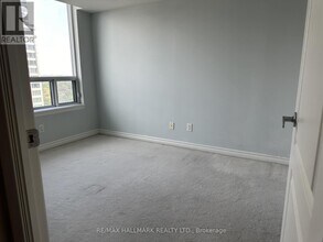 17 Barberry Pl in Toronto, ON - Building Photo - Building Photo