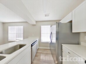 6591 Anson Ct in Stone Mountain, GA - Building Photo - Building Photo