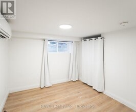 718 Ontario Rd in Welland, ON - Building Photo - Building Photo