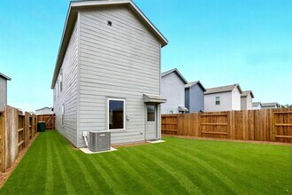 18210 Via Aurelia Dr in New Caney, TX - Building Photo - Building Photo