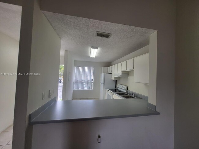 2159 SW 80th Terrace in Miramar, FL - Building Photo - Building Photo