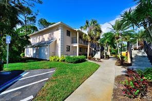 28120 Pine Haven Way-Unit -13 in Bonita Springs, FL - Building Photo