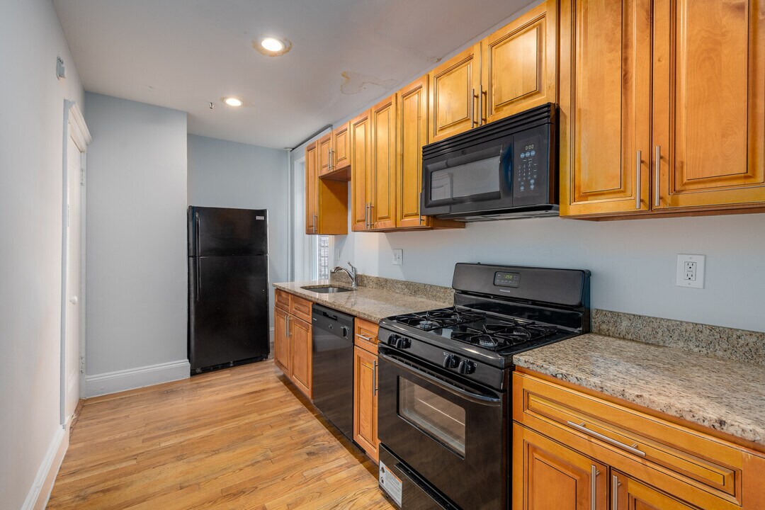 274 Chestnut Ave, Unit 15 in Boston, MA - Building Photo