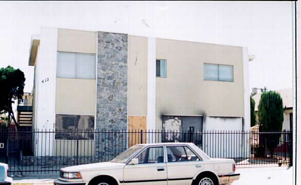 412 E 20th St in Long Beach, CA - Building Photo