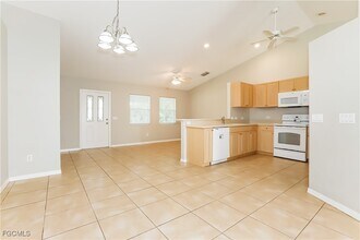 5840 Regent Rd in Venice, FL - Building Photo - Building Photo