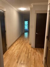 18609 SE Newport Way in Issaquah, WA - Building Photo - Building Photo