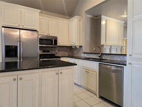 1823 Chelsea Dr in Edmond, OK - Building Photo - Building Photo