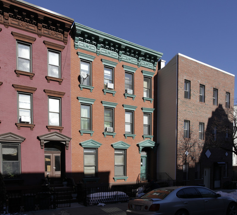 163 India St in Brooklyn, NY - Building Photo