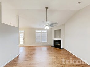 401 Tortoise Ln in Winston-Salem, NC - Foto de edificio - Building Photo