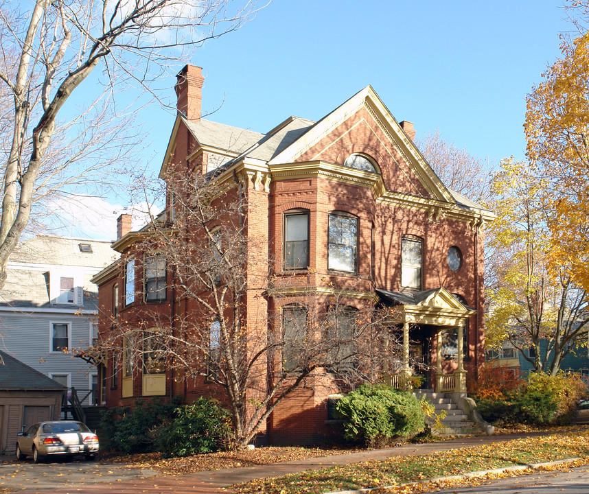 279 State St in Portland, ME - Building Photo