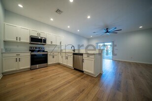 4648 Vignette Wy in Sarasota, FL - Building Photo