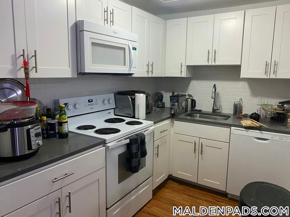134 Summer St in Malden, MA - Building Photo