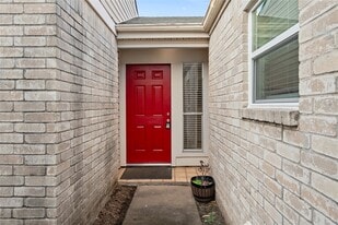 12143 Stone W Dr in Houston, TX - Building Photo