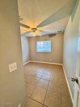 2451 Daniel Ave N in Lehigh Acres, FL - Foto de edificio - Building Photo