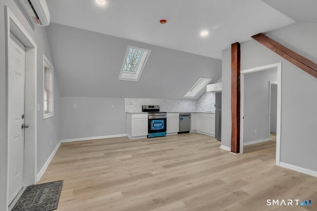 property at 196 Hartford Rd