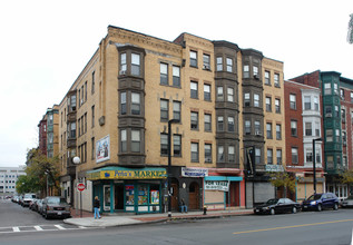 1053 Tremont St in Boston, MA - Building Photo - Building Photo