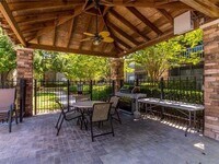 2500 Winding Creek Blvd, Unit B201