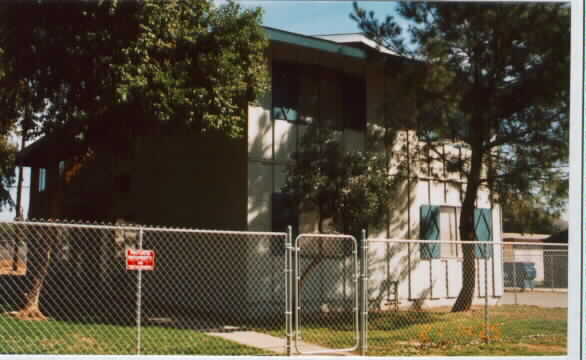 422 Devener St in Riverside, CA - Foto de edificio - Building Photo