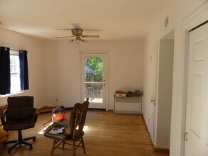 866 N Abingdon St in Arlington, VA - Foto de edificio - Building Photo