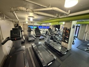 1021 N Garfield St, Unit 334 in Arlington, VA - Building Photo - Building Photo