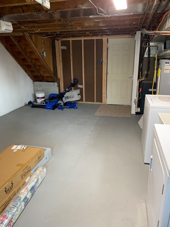 property at 1704 N Hills Dr