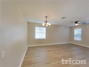 8505 Pinetop Ridge Ln, Unit 4-203 in Brooksville, FL - Building Photo - Building Photo