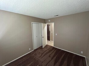 8739 1/2 Rose St in Bellflower, CA - Building Photo - Building Photo