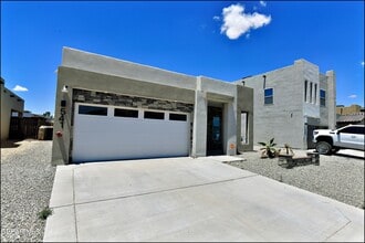 541 Paseo Modesto Dr in Horizon City, TX - Building Photo - Building Photo