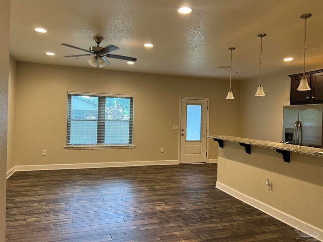 3507 Mossy Oak Villas Cir in Pensacola, FL - Building Photo - Building Photo