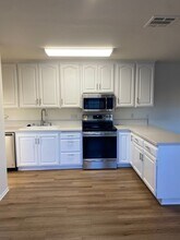 407 S Signal St in Ojai, CA - Building Photo - Building Photo