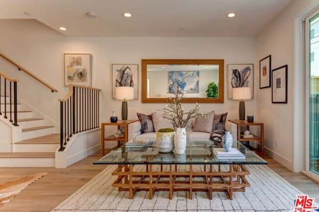 property at 1522 Wellesley Ave