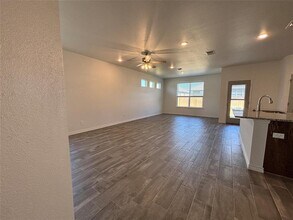 722 Freedom Cir in Nolanville, TX - Building Photo - Building Photo
