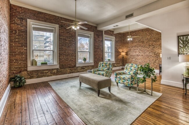 property at 112 E Alamo St