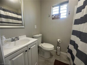1314 E St Louis Ave in Las Vegas, NV - Building Photo - Building Photo